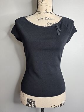 ​Express Black Ribbed Knit Cap Sleeve Bow Top Size Medium